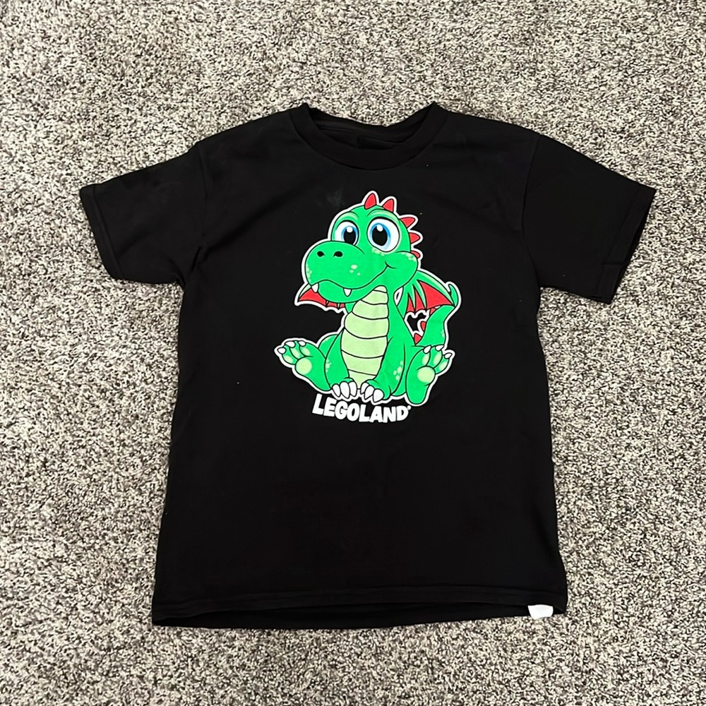 5x$25- Legoland tshirt